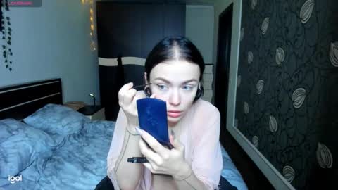 Luna online show from September 21, 1:37 pm