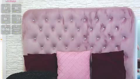 sophiastarr10 online show from February 26, 7:53 pm