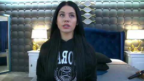 Snapshot of sophie__hill chatting on September 14, 4:15 am sophie__hill online show from September 14, 4:15 am