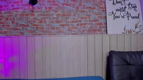 Snapshot of sophiebenson_ chatting on September 16, 12:07 pm Sophie online show from September 16, 12:07 pm