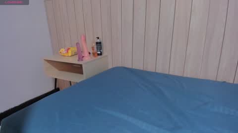 Snapshot of sophiebenson_ chatting on February 6, 3:31 pm Sophie online show from February 6, 3:31 pm