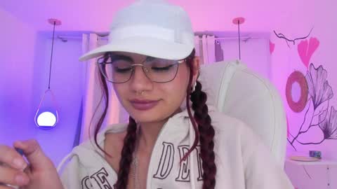   Sophie  IG sophiecherry es   online show from January 31, 10:20 am