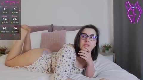 Sophie Rain online show from February 12, 2:43 pm