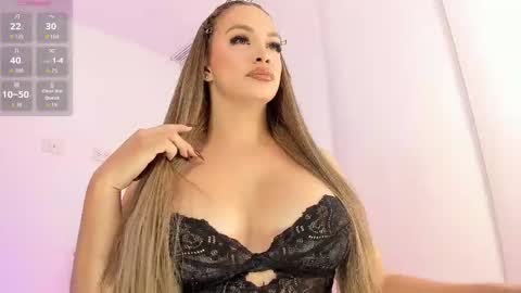 Snapshot of sophiehoney_ts chatting on September 11, 2:07 pm SAMANTHA online show from September 11, 2:07 pm