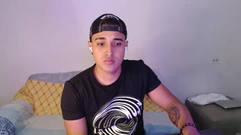 soy_yoel online show from February 18, 8:38 am