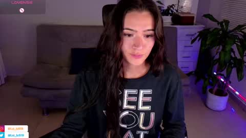 Luisa    online show from February 18, 3:31 am
