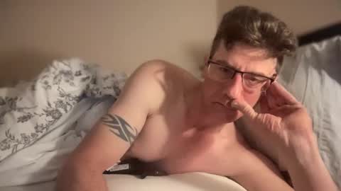 Snapshot of sparker1169 chatting on December 7, 3:47 pm Dad online show from December 7, 3:47 pm
