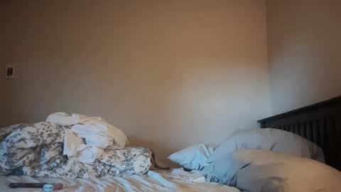 Snapshot of sparker1169 chatting on December 7, 7:38 pm Dad online show from December 7, 7:38 pm