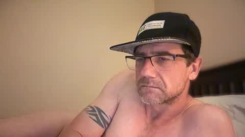 Snapshot of sparker1169 chatting on January 12, 9:40 am Dad online show from January 12, 9:40 am