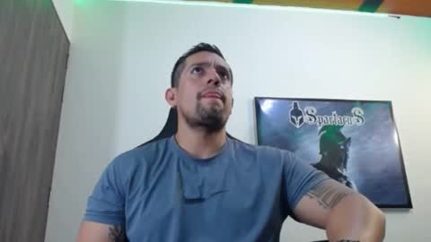 Snapshot of spartacus_cam chatting on September 9, 5:29 am online show from September 9, 5:29 am
