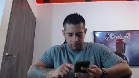 Snapshot of spartacus_cam chatting on September 15, 5:09 am online show from September 15, 5:09 am