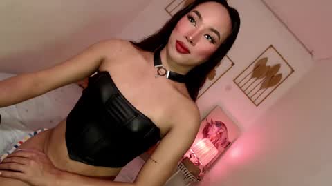 Snapshot of spicy_kinky chatting on March 11, 4:29 pm Alora online show from March 11, 4:29 pm