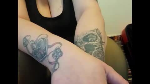 Snapshot of spinnerbitch chatting on February 28, 3:37 pm Vanessa Spade online show from February 28, 3:37 pm