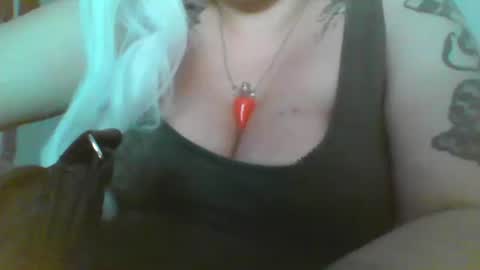Snapshot of spinnerbitch chatting on February 12, 10:24 am Vanessa Spade online show from February 12, 10:24 am