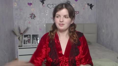 Stacey online show from February 17, 4:06 pm