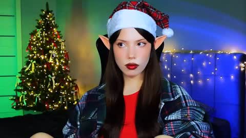 Snapshot of stacygonzales_ chatting on December 24, 8:00 am Bye bye dear See you on December 3st online show from December 24, 8:00 am