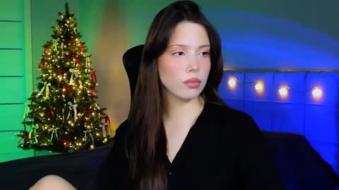 Snapshot of stacygonzales_ chatting on December 21, 9:44 am Bye bye dear See you on December 3st online show from December 21, 9:44 am
