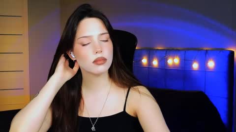 Snapshot of stacygonzales_ chatting on December 15, 10:28 am Bye bye dear See you on December 3st online show from December 15, 10:28 am