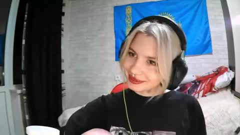 Katie online show from September 11, 4:08 pm