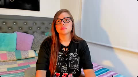 Melany online show from December 18, 3:26 am