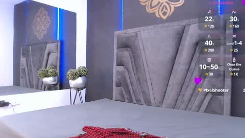 Stefany Brown online show from February 8, 11:33 am
