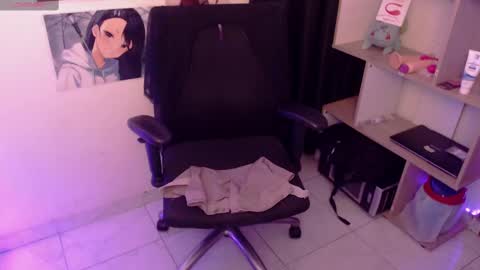 stefany lovers online show from March 12, 9:13 pm
