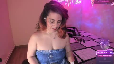 Snapshot of stefanyhotmilf chatting on February 14, 10:59 am stefany online show from February 14, 10:59 am