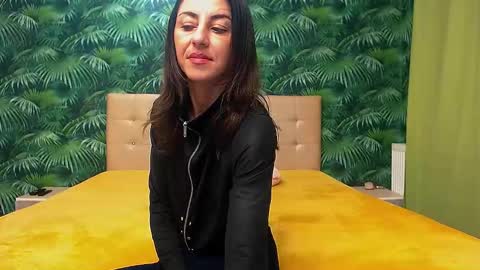 Stella John online show from December 22, 5:22 am