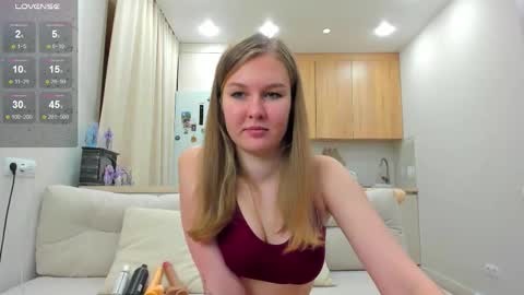 Snapshot of stellajhonson chatting on September 19, 1:37 pm stellajhonson online show from September 19, 1:37 pm