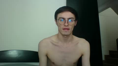 Snapshot of stiv_grant chatting on September 11, 2:51 pm stiv_grant online show from September 11, 2:51 pm