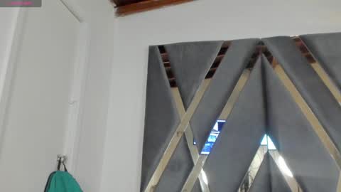 Snapshot of strong_girl_ chatting on January 30, 11:01 am Alexa online show from January 30, 11:01 am