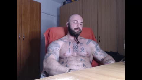 Snapshot of strongivan chatting on February 25, 7:38 pm StrongIvan online show from February 25, 7:38 pm