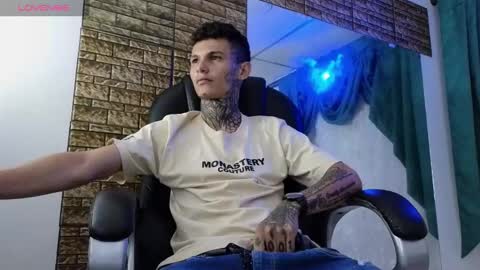 stuart_boy_ online show from September 14, 3:42 am