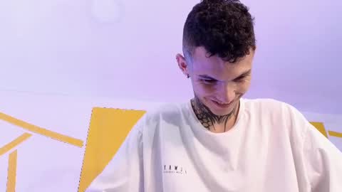 stuart_boy_ online show from March 2, 2:51 am