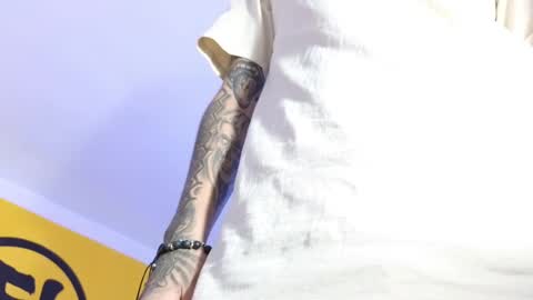 stuart_boy_ online show from March 3, 3:41 am
