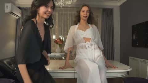 Kate online show from March 8, 5:01 pm