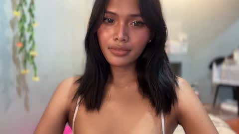 Snapshot of sunny_angelx chatting on January 2, 2:35 pm ANGEL-DONT FORGET TO THUMBS UP AND FOLLOW online show from January 2, 2:35 pm