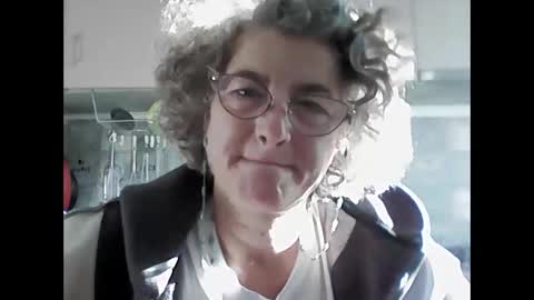 Snapshot of sunnylarrah11 chatting on September 16, 6:05 am sunnylarrah11 online show from September 16, 6:05 am