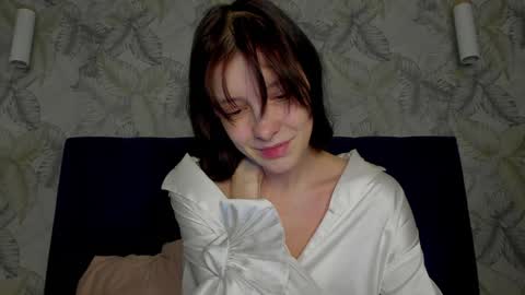 Una online show from January 8, 12:49 am