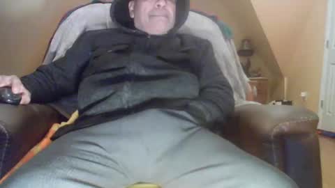 Snapshot of supermasturbador37cam chatting on March 10, 10:07 am supermasturbador37cam online show from March 10, 10:07 am