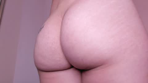 Snapshot of susan_sweet7 chatting on February 16, 11:16 pm Susan online show from February 16, 11:16 pm