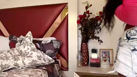 SUSANALOVERS1 online show from January 5, 7:39 pm