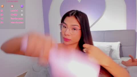 Snapshot of sussy_sweet4u chatting on February 5, 8:21 am sussy_sweet4u online show from February 5, 8:21 am