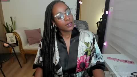 Evangeline online show from December 11, 12:02 am