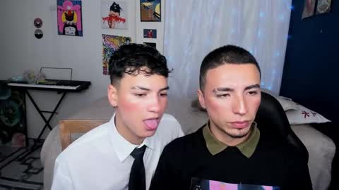Snapshot of sweet_boys_xx chatting on March 3, 5:31 am CristianBrayan PVT OPEN online show from March 3, 5:31 am