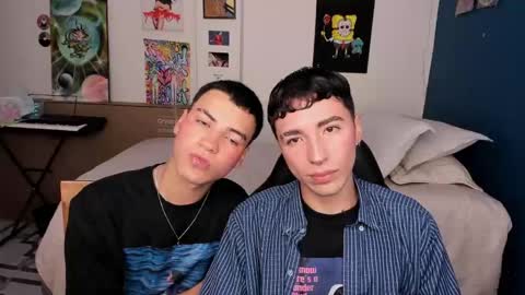 Snapshot of sweet_boys_xx chatting on December 5, 11:33 am CristianBrayan PVT OPEN online show from December 5, 11:33 am