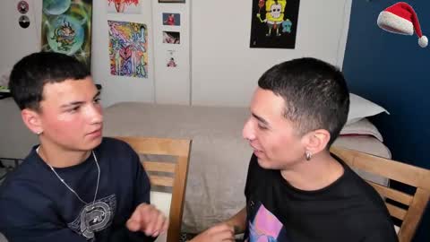 Snapshot of sweet_boys_xx chatting on December 23, 10:10 am CristianBrayan PVT OPEN online show from December 23, 10:10 am