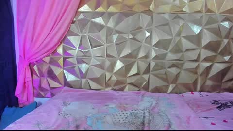 Snapshot of sweet_emmili chatting on January 21, 6:12 pm emmili online show from January 21, 6:12 pm