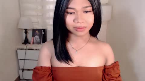 Snapshot of sweet_hoelly chatting on February 23, 2:40 am Slutty Shannel online show from February 23, 2:40 am
