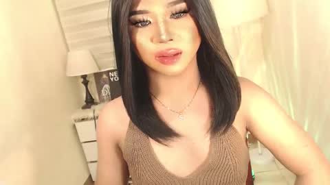 Snapshot of sweet_hoelly chatting on February 18, 9:09 pm Slutty Shannel online show from February 18, 9:09 pm